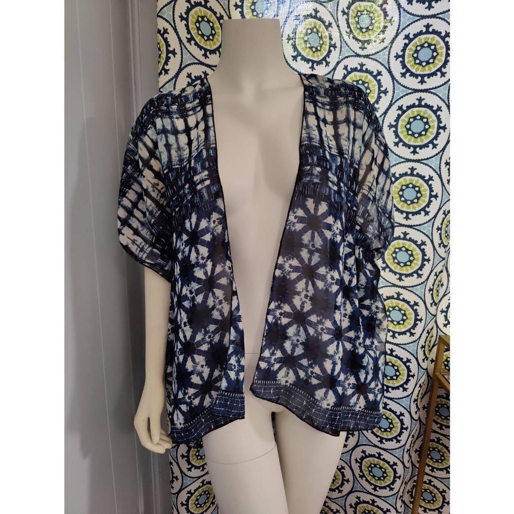 Live 4 Truth Sheer Wrap
